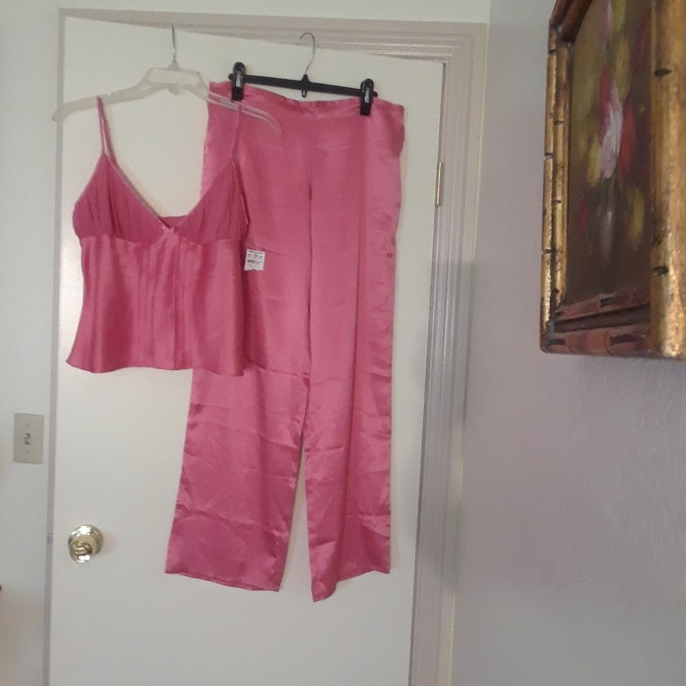 Final Price Frederick 's of Hollywood  pajamas